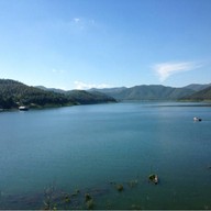 ร้านสันเขื่อน