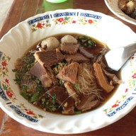 ป้าแจ๊ว แซบแห้ง ชัยนาท