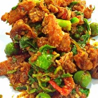 ไก่หุบบอนโรงโป๊ะ