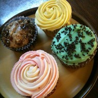 Antique Café & Cakes