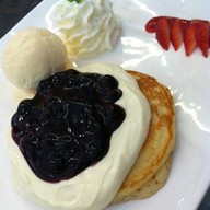 Pan & Ko Mega Bangna