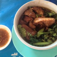 ก๋วยเตี๋ยวเรือบางใหญ่