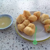 ปาท่องโก๋บัณฑิต