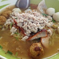 ก๋วยเตี๋ยวสามย่าน