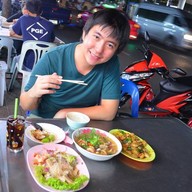 เสี่ยวเอ้อข้าวต้มปลา