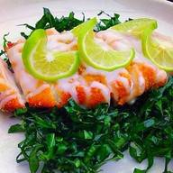 ไก่อบซอสมะนาว