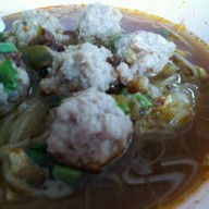 ก๋วยเตี๋ยวหมูพันธุ์แท้ 25 ท่ากว๊าน