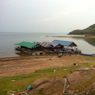 สวนอาหารวังมัจฉา