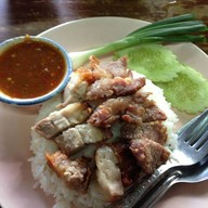 ร้านข้าวเลือดหมู อ.แกลง