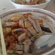 ก๋วยเตี๋ยวลุงนำ