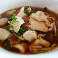 ก๋วยเตี๋ยวเรือบางใหญ่