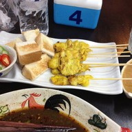 ก๋วยเตี๋ยวเรือ ยกพลขึ้นบก เมเจอร์ฮอลลิวูด รามคำแหง