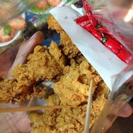 ผู้พันไก่กรอบ