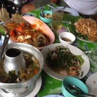 พรฑณารีสอร์ท