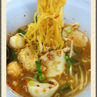 ก๋วยเตี๋ยวลูกชิ้นปลาจ่าฤทธิ์