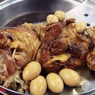 หมูยิ้ม