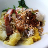 บะหมี่ - เกี๊ยว (หน้า มช.)