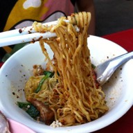 บะหมี่ - เกี๊ยว (หน้า มช.)