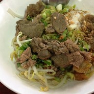ห้องอาหารแหลมทอง