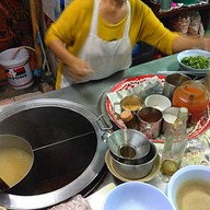 ก๋วยเตี๋ยวไก่ลุงมิน หมู่บ้านเศรษฐกิจ บางแค