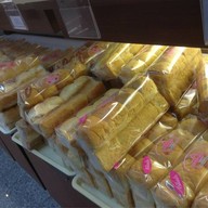 Ufm Bakery House ราชวงศ์