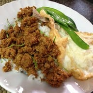 ร้านข้าวแกงพี่แดง