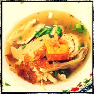 ก๋วยเตี๋ยวหมูตำลึงเจ็กจั๊ว