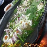 คุณตุ๊ก (เจ้าเก่า)  อีสานคลาสสิค เมืองชลบุรี
