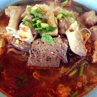 ก๋วยเตี๋ยวเเชมป์ บ้านเชียงแล 2