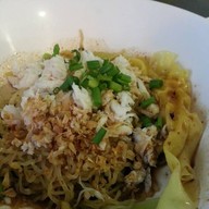 Golden Noodle (พหลโยธิน เพลส)