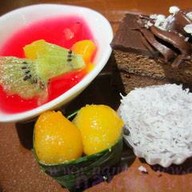 Youzen Windsor Suites Hotel