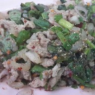 ร้านลาบอุบล
