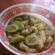 หมูยิ้ม