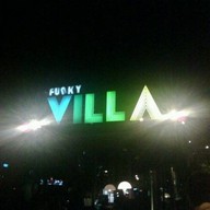FUNKY VILLA