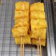 ลูกชิ้นทอด-สันติเกษม