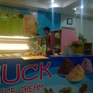 Huck Ice Cream หลังมอ