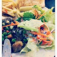 ครัวไทยพิทักษ์ (HALAL FOOD)