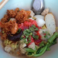 ก๋วยเตี๋ยวหมู-เย็นตาโฟ