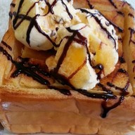 Coffee Today อนุสาวรีย์ชัยสมรภูมิ- รางน้ำ