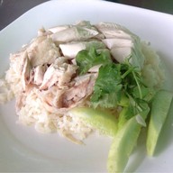 ข้าวมันไก่เจ้อุ๊