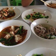 หมูย่างอัมพวา