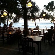 ร้านอาหารวีวัน