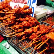 ตลาดนัดมีโชค