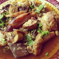 ก๋วยเตี๋ยวหลอด น่องไก่