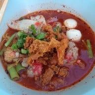 ก๋วยเตี๋ยวหมู-เย็นตาโฟ