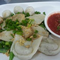 ก๋วยเตี๋ยวลูกชิ้นปลาจ่าฤทธิ์
