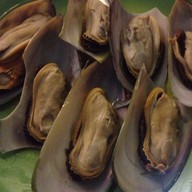 Youzen Windsor Suites Hotel