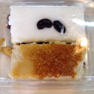 คุณตุ้มขนมไทย ตลาดธนบุรี สนามหลวง2