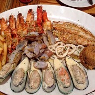 Cafe Fish ดิเอ็มโพเรี่ยม
