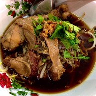 นายเอ็งหมูตุ๋นกระทะทอง